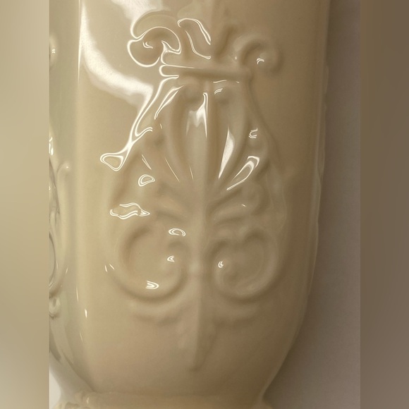 Vintage Lenox Langtry Pierced 3D Design Vase - Picture 7 of 9